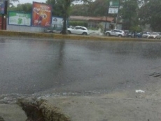 Los aguaceros seguirán este martes