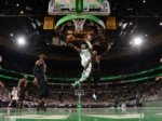 Los Celtics doblegan a los Cavaliers