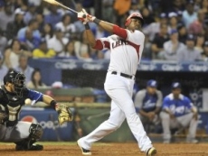 Los Leones reaccionan y se llevan el primero ante el Licey