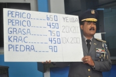 Los narcos también usan letreros para vender su “mercancía”