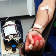 Médico donó sangre para salvar vida a su paciente embarazada en el hospital San Bartolomé de Neiba