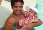 Mikaela inspiró temas para el nuevo disco de su famoso padre, Luis Fonsi