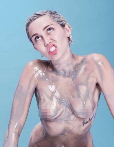 Miley Cyrus explica su gusto por las mujeres mientras posa desnuda