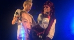 ¡Miley Cyrus y Lily Allen hacer 'twerking' en pleno escenario!
