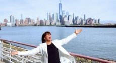 Milly Quezada estrena video dedicado al personal de la salud