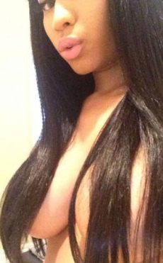 Nicki Minaj, otro escandaloso topless