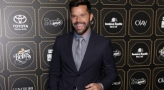 ¡Nuevo novio! Aseguran que Ricky Martin estrenó romance con sexy nadador.