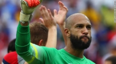 Obama bromea con Tim Howard como secretario de Defensa