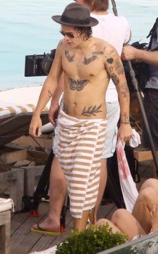 OMG! Harry Styles trató de seducir a la ex de Simon Cowell