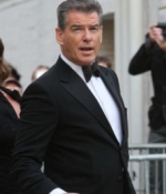 Pierce Brosnan llora la muerte de su hija