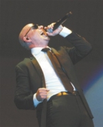 Pitbull recibe galardón