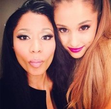 ¡Pleito! Nicki Minaj ataca a Ariana Grande