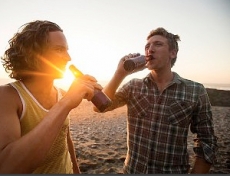 ¿Por qué la cerveza refresca más que otras bebidas?