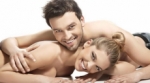 ¿Por qué una caricia en el cuello resulta tan sensual?