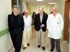 Premio Nobel de Medicina visita Centro Médico Central Romana