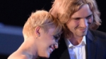 Quién era el indigente que acompañó a Miley Cyrus a los MTV Video Music Awards