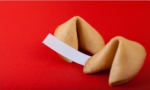 ¿Quién escribe mensajes en galletas chinas?