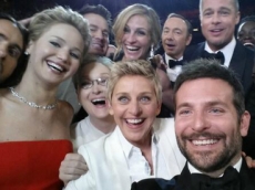 Quiénes se toman más 'selfies', ¿los hombres o las mujeres?