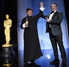 RECONOCEN LA CARRERA DE JACKIE CHAN CON UN OSCAR HONORÍFICO