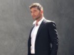 Ricky Martin reniega de las sagradas escrituras.