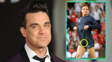 Robbie Williams muestra parte íntima en partido de futbol