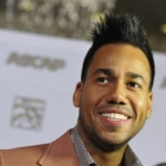Romeo Santos para Santiago y Santo Domingo.