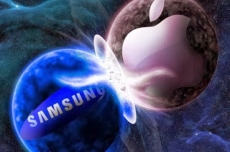 Samsung sufre derrota legal contra Apple en guerra de patentes.