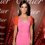 Sandra Bullock bromea con tener la custodia legal de George Clooney