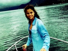 Selena Gomez. . . ¡Con un pie en el psiquiátrico!