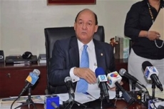 Senador reintroduce proyecto de ley que prohíbe venta de alcohol alrededor de centros de enseñanza