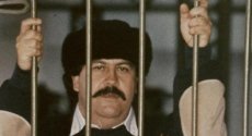 Todavía sigue apareciendo dinero de Pablo Escobar