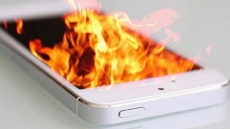 Un iPhone 5C se incendia en el bolsillo de una estudiante.