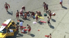 Un muerto y 12 heridos tras caer un rayo en Venice Beach, California