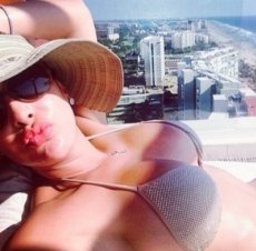 ¿UNA FICHITA? ACUSAN A NINEL CONDE DE SER INFIEL