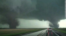 Varios tornados causan emergencia en Nebraska y dejan al menos dos muertos
