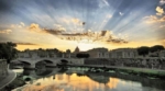 Vaticano creará página web y app para evento de canonización en abril.