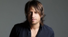 ¡Violan a una chica durante un concierto de Keith Urban!