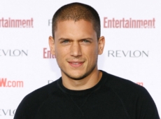 ¡Wentworth Miller revela que es gay en una carta a Rusia!