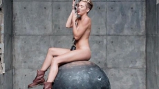 'Wrecking Ball', de Miley Cyrus, encabeza por segunda semana los éxitos musicales en Estados Unidos
