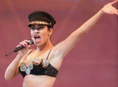 WTF! ¡Selena Quintanilla vuelve a los escenarios! (Sí, están leyendo bien)