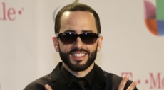 ¡Yandel lanza el disco 'Legacy - De Líder a Leyenda Tour EP' para complacer a sus fans!